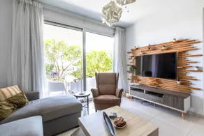 Lemon Tree 1-BR Apt with Terrace & Pool in Livadia - Image 2