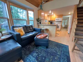 Magical Forest Cabin- Secluded Retreat Near Beach - Image 4