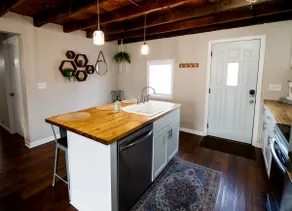 The Carriage House in Historical Tipp City - Image 3