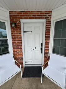 Exclusive Beach Block Studio Condo w/Pool - Image 2