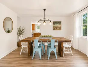 Cozy farmhouse in millersville - Image 3
