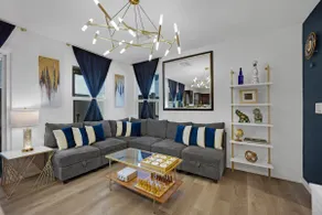 3-Bedroom off The Strip Relaxing Retreat - Image 2
