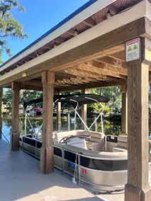 Waterfront w/ Kayaks, fire pit, dock & Boat Rental - Image 5