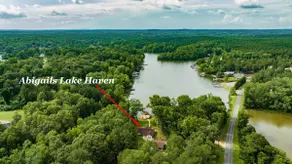 Abigail's Lake Haven - Image 4