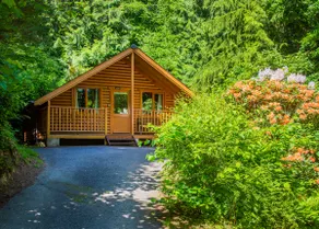 Chalet with barbecue & jacuzzi - Image 2