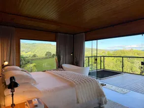 Luxury cabin with hot tub and lake views. - Image 2