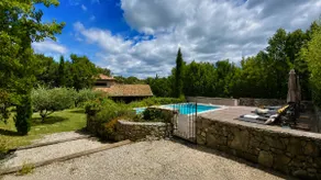 Casa di lusso con bellissimo giardino e piscina privata - Image 4