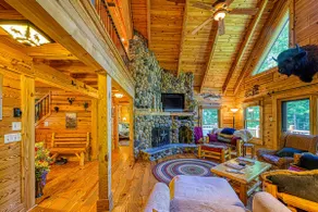 Luxurious 4BR Lakefront Dog Friendly | Hot Tub - Image 4