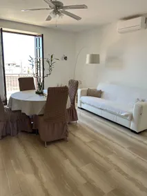 Penthouse with breathtaking views, just a few steps from the sea - Image 3