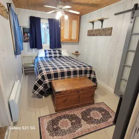 Adorable 2 bedroom cottage on Stevenson Lake - Image 4