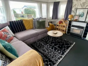 Coastal Walk Dog Friendly Beach 2BR Secure Parking - Image 2