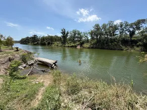 Treehouse on Upper Canyon Lake - Image 2