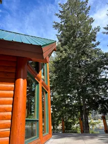 Mara Lakefront Cabin- A Year Round Mountain Escape - Image 4