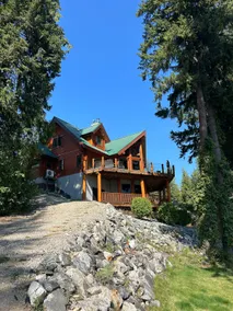 Mara Lakefront Cabin- A Year Round Mountain Escape - Image 3