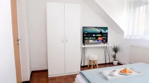 Jacky & Daniel's Apartments Top 2 - Image 2