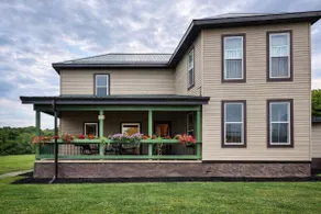 Beautiful Manor with 4 bedrooms and 3 baths - Image 4