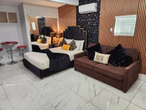 *Private Guest House w/ Free Parking| 10 min DWTN - Image 4