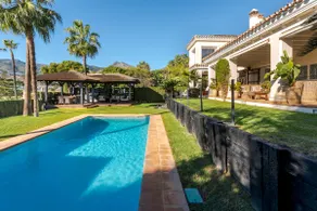 Ocean View Luxury Villa Lario  - Image 5