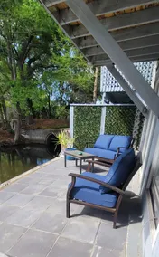 King bed, walkable, quiet neighborhood - Image 3