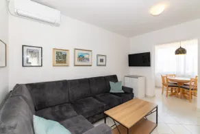 Apartments Jelena 4 - 2BR apartment with parking - Image 2