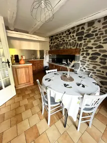 Typical apartment in the middle of Mauriac - Image 3