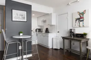 Music Row Retreat with Pool and Free Parking, Walk to Bars! - Image 5