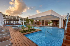 Beachfront Community, Private Patio & Pool Access - Image 5