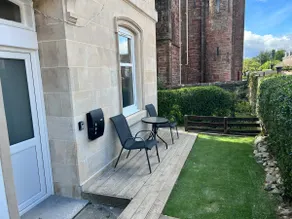 Number 79, Cosy Central Helensburgh 1 Bedroom, ground floor pet friendly, garden - Image 4