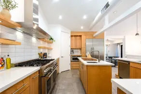 Modern 4000 SF Oasis-Heated Pool, 2 Master Suites - Image 4