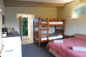 Netflix Studio #5 │ King+Bunks │ Pool & Bus Buller - Image 2