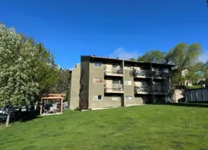 Lovely 2 bedroom condo, 2 minute walk fr downtown - Image 5