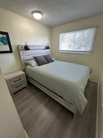 Lovely 2 bedroom condo, 2 minute walk fr downtown - Image 2