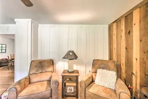 East Texas Gem: Lakefront Home on Lake Hawkins - Image 5