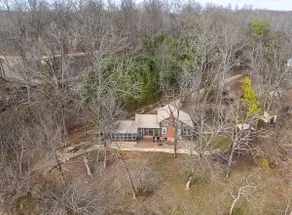 Walleye Lane Cabin - Image 3