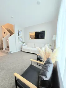Spacious 3BR Oasis w/ AC | Easy Airport Access - Image 2