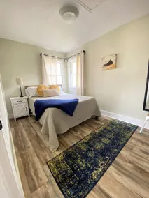 Cheerful Home w/Fireplace - Image 5