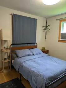 Pleasant little house, not far from downtown. - Image 3