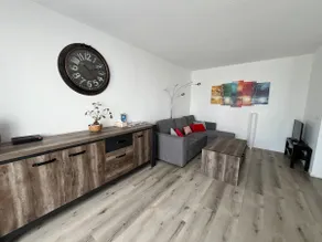 Charming 2-room apartment with free parking - Image 4
