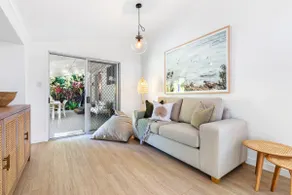 Styled 3 BR Tropical Family Home w Pool at Coolum - Image 3