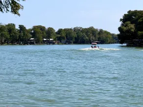 Lux Lakefront Retreat, Pool, Hot Tub, Sleeps 24 - Image 2