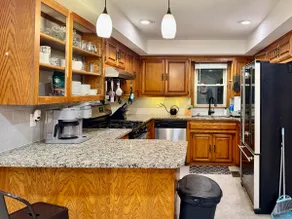 Downtown Edmond Bungalow - Image 4