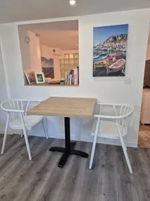 Studio with separate bedroom in quiet area of Nice - Image 3