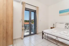 Aspa sunny &cozy beach house in Plaka , Elounda - Image 4