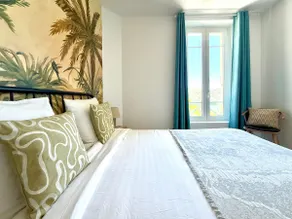 Refurbished - 3 bedrooms - Air conditioning - Sea view - Sleeps 6 - Image 2