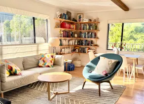 Sunny Wine Country Retreat Near the River - Image 2