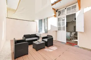 Le Refuge de Valmy Quiet Private Terrace - Image 2