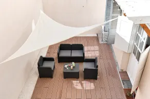 Le Refuge de Valmy Quiet Private Terrace - Image 3
