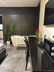 La Mirage Suite 06 - Image 3