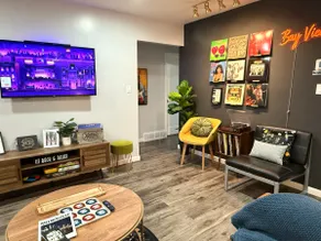 BayView Charm | House in Milwaukee with 3 parking - Image 2