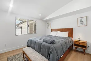 4 br remodeled LAX/BEACH/Canyon - Image 4